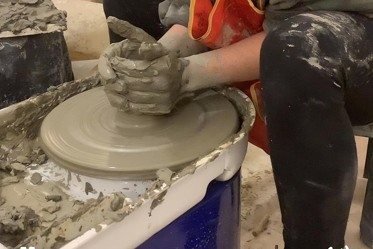 اصنع سيراميكك الصقلي المصنوع من حجر إتنا لافا واصطحبه إلى منزلك