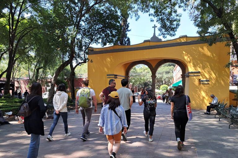 Visite guidée du quartier de Coyoacán et du musée Léon TrotskyVisite guidée du quartier de Coyoacán et du musée Leon Trotsky