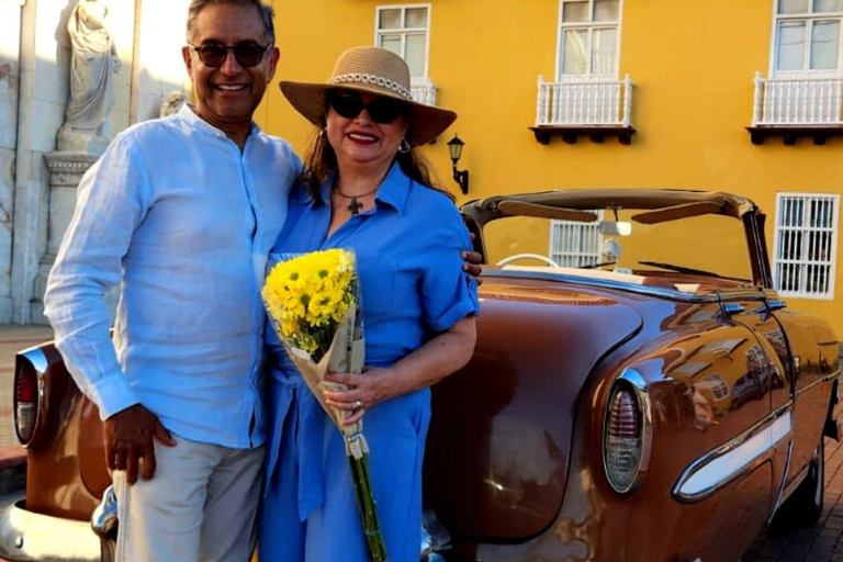 Take a ride in a vintage car and snap some photos in Cartagena de Indias Vintage car ride with a photo shoot