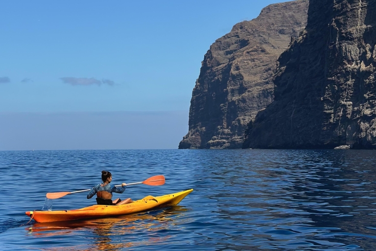 Excursion privée en kayak au pied des falaises géantes