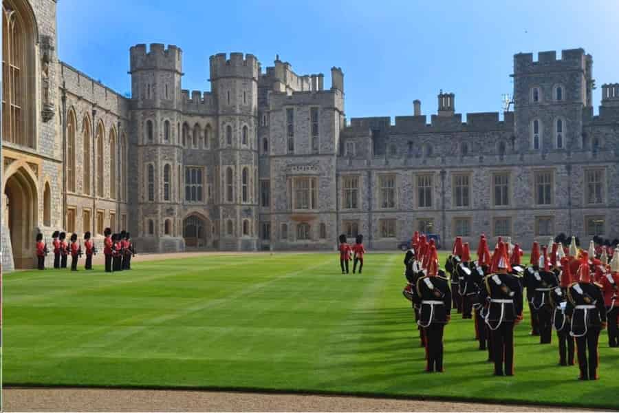London: Windsor Castle & Tower of London Tour mit Tickets. Foto: GetYourGuide London: Windsor Castle & Tower of London Tour mit Tickets. Foto: GetYourGuide