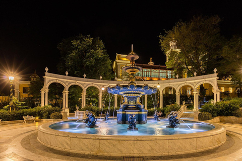 Baku: Old City Guided Walking Tour Baku Old City with professional guide group & private tour