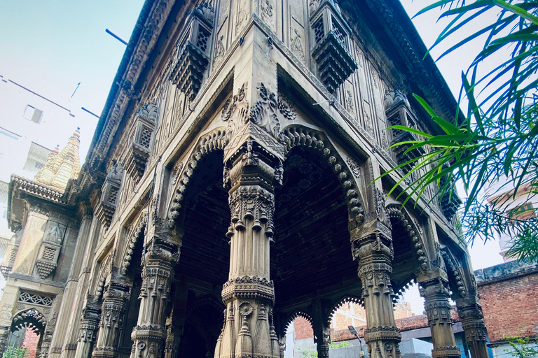 Kashi :: Heritage Walk into old city with morning boat ride