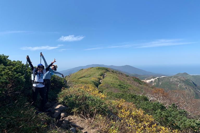 Hokkaido: Mt. Annupuri Hike with Mt. Yotei Views | Guided
