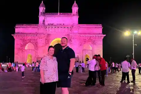 Night Lights & Heritage Sights Tour of Mumbai