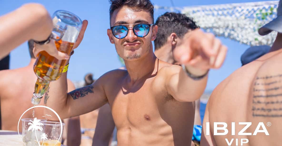 Afbeelding 35 van Ibiza: VIP-feest op een catamaran met DJ, open bar, paella en discotheken