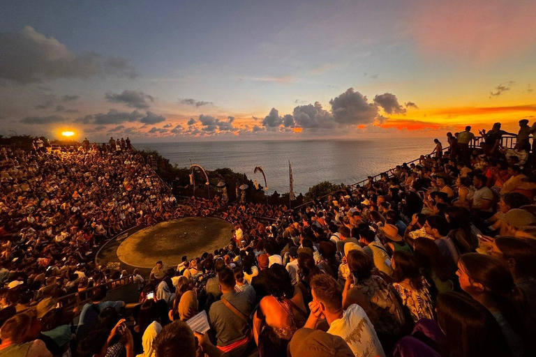 Guide, Uluwatu Temple Entry Ticket with Kecak Dance Show Guide Only (no ticket included )