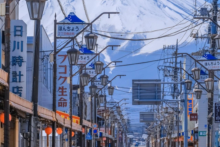 Tokyo : Mt Fuji, Arakura Sengen Park, Oshino Hakkai Bus TourDe Shinjuku au Mont Fuji à 8h30