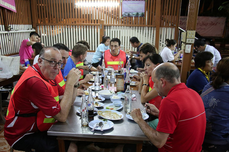 5 timmars cykeltur i Bangkok vid solnedgången