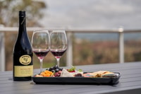 Petaluma - Distinta degustazione di vigneti e piatto per 2 - Housity