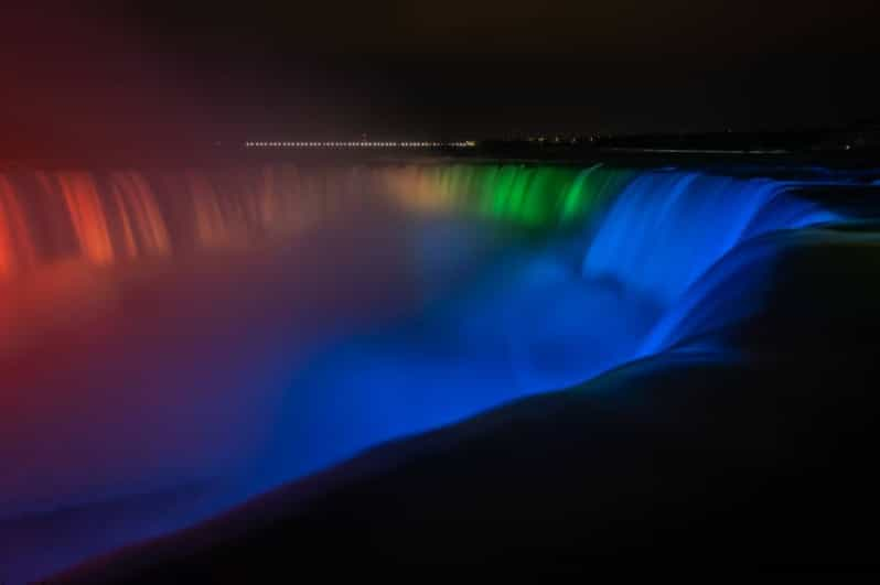 Niagara Falls, USA: Lights Show and Fireworks Tour by Bus | GetYourGuide