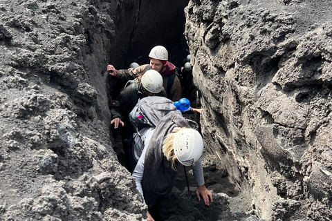 Etna: Krater Centralny (3340 m n.p.m.) z kolejką linową i jeepemEtna: wycieczka do krateru centralnego (3340)