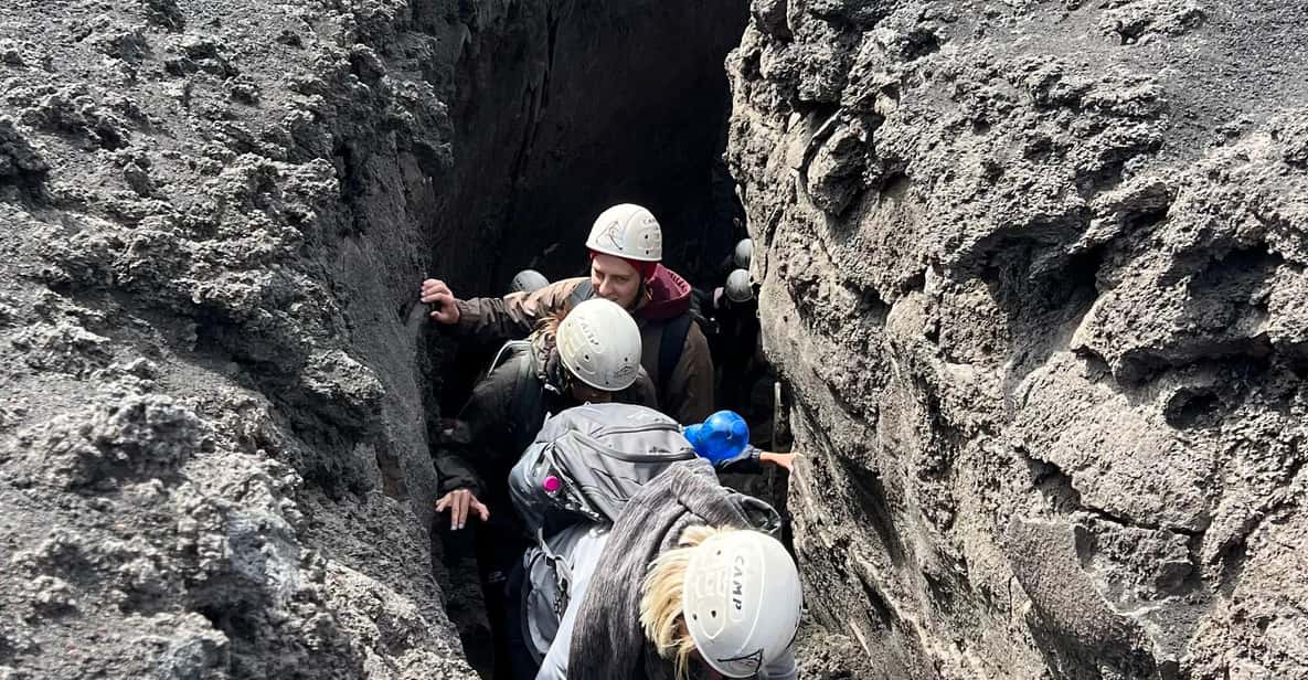 Afbeelding 9 van Onze Etna-excursie vanuit Catania met de kabelbaan en een 4x4 tot 3340 meter.