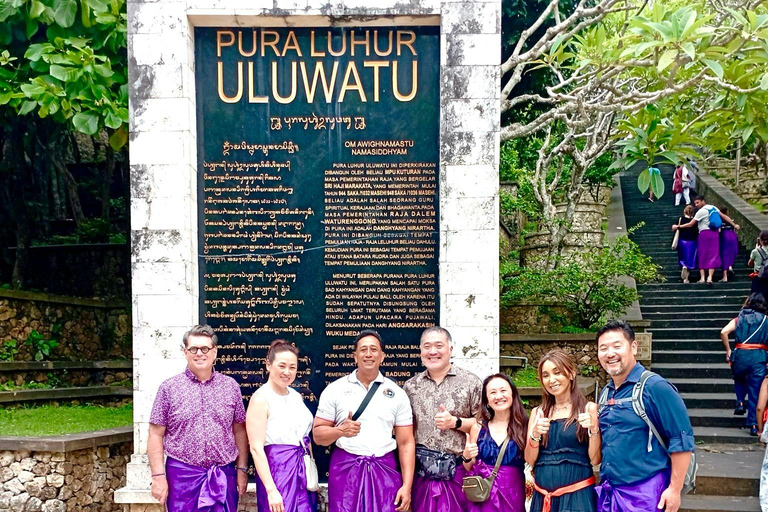 Guide, Uluwatu Temple Entry Ticket with Kecak Dance Show Guide Only (no ticket included )
