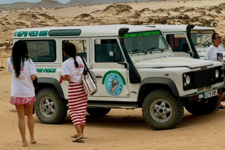 La Graciosa: North Island 4x4 Tour with Beach Stops