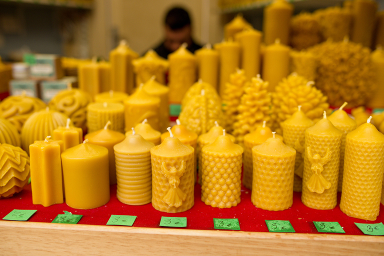 Bratislava: Christmas Market Food Tour with Drinks