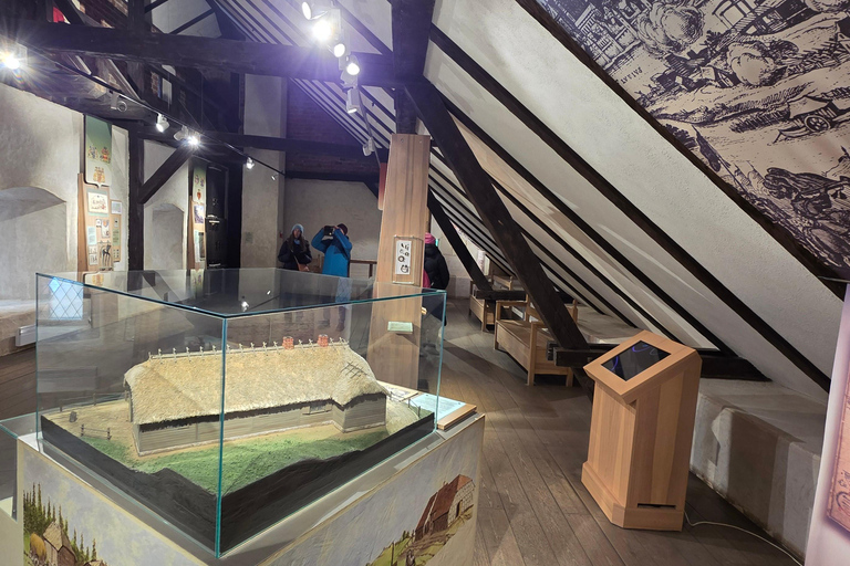 From Riga: Turaida & Sigulda Day Trip with Guide