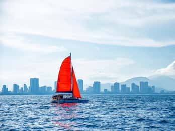 Gita in catamarano per gruppi nella baia di Nha Trang