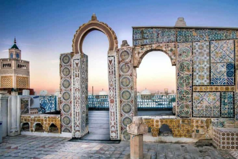 Tunis: Iconic Medina & City Center Cultural Tour