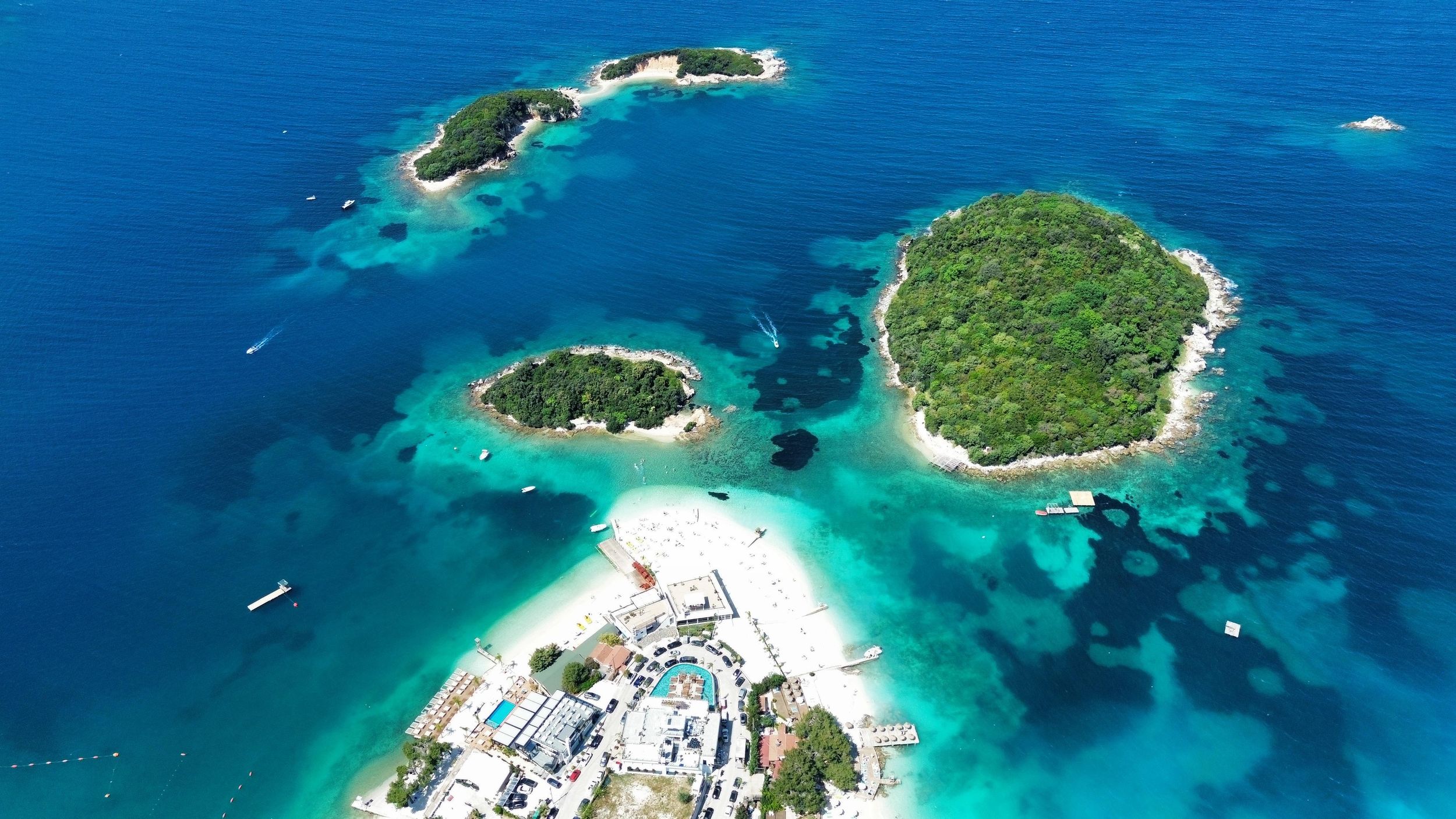 Ksamil: 3 Inseln, Spiegelstrand, Taubenhöhle (7 Ziele)