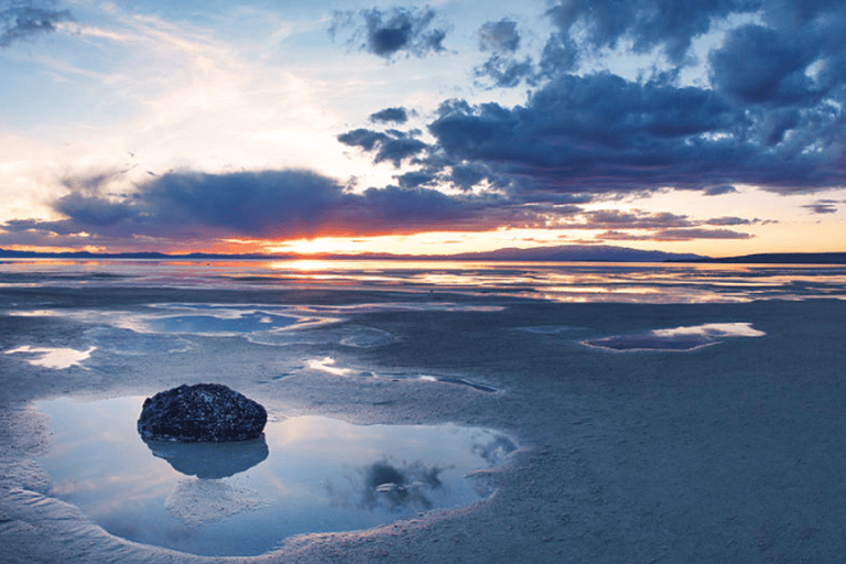 Mt Rushmore Yellowstone & Arches National Parks 6-Day Tour