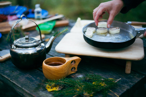 Stockholm: Vandring, utomhusmatlagning och kallvattenflytningPickup from Stockholm - drop-off Vaxholm