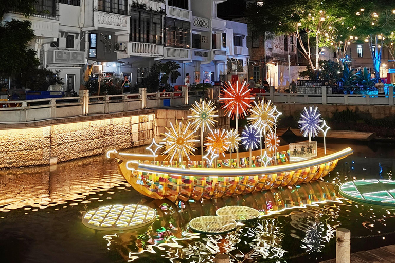 Guangzhou Night: CBD Riverwalk, Hidden Alleys & Food Tasting Spanish/ French/ Italian/ Japanese/ Korean/ Russian Guide