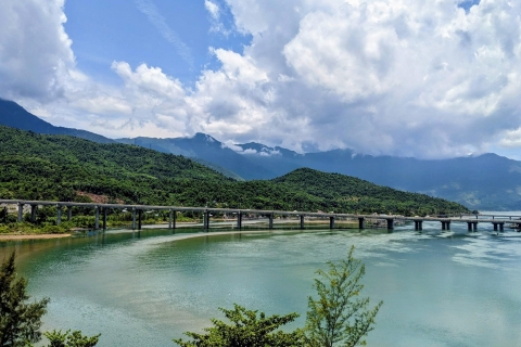 Van Hoi An: Ervaren chauffeur naar de keizerlijke stad HueVan Hoi An naar de keizerlijke stad Hue ( enkele reis)