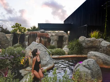 Warrnambool: Deep Blue Hot Springs Entry Ticket