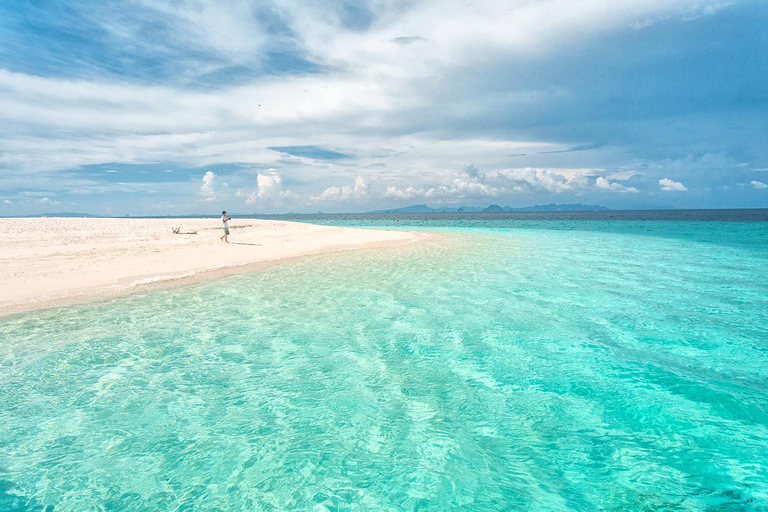 Desde Khao Lak Excursión de un día a las Islas Bambú y Phi Phi, y a la Bahía Maya