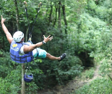 Puerto Plata/Amber Cove: Zipline and Waterfalls with Lunch