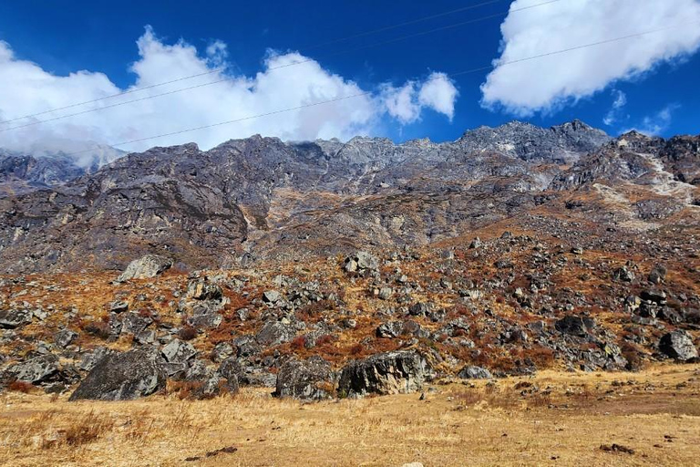 Trekking di 5 giorni sul Gosaikunda: un viaggio verso i laghi sacri