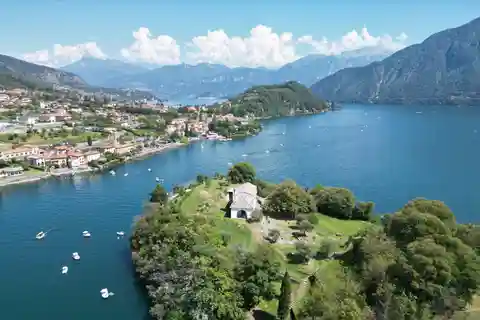 Como: Villa Balbianello, Bellagio, & Varenna Private Cruise