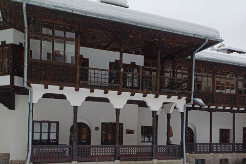 博罗韦茨徒步和雪橇之旅，参观比斯特里察皇家宫殿博罗维茨徒步和雪橇之旅，参观比斯特里察皇家宫殿