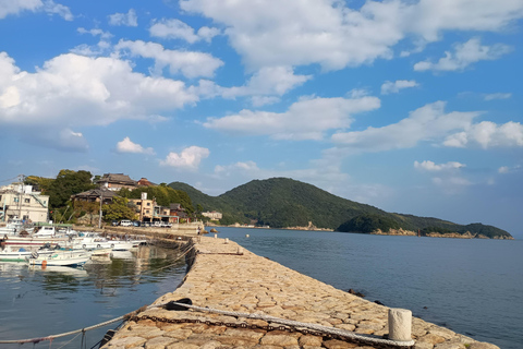 Hiroshima : Visite privée de la ville de Tomonoura Ghibli Ponyo avec chauffeur local