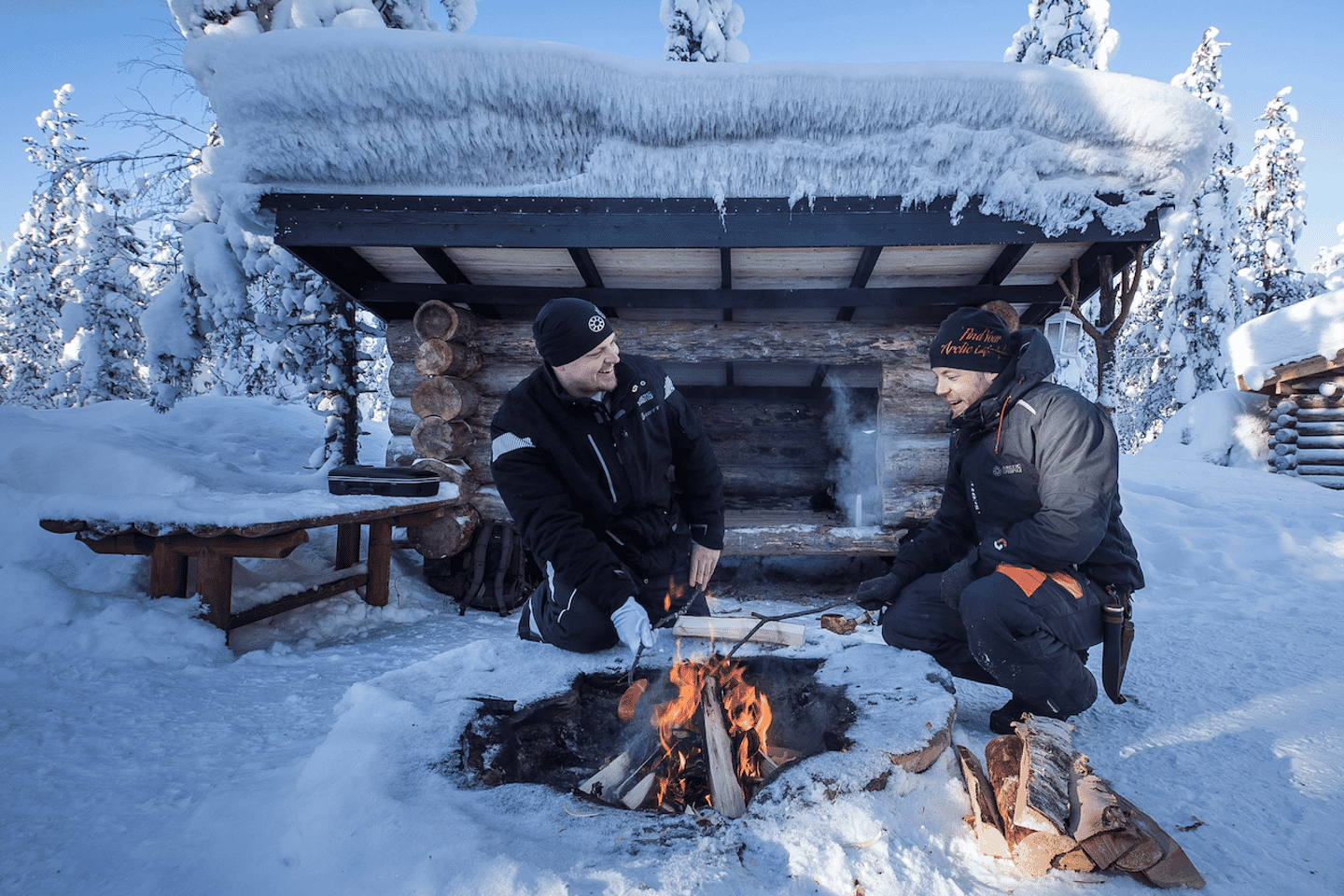 Rovaniemi: Snowshoe Hiking Adventure