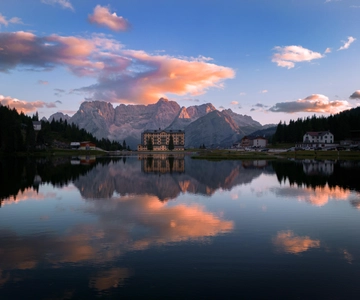 From Venice: Dolomites and Prosecco Hills Day Trip with Wine