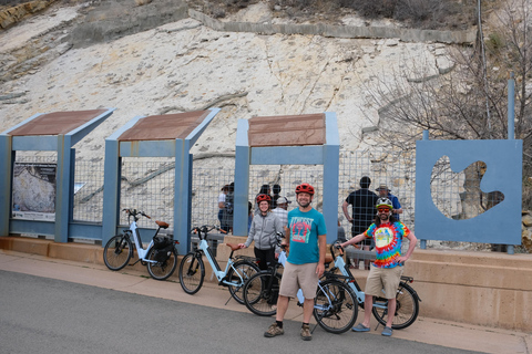 Red Rocks e Dinosaur Ridge em passeio de bicicleta elétricaRed Rocks and Dinosaur Ridge on E-Bike Tour