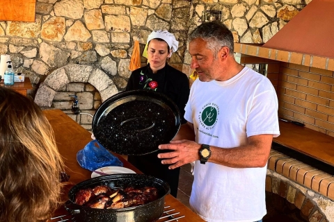 Corfou: cours de cuisine grecque et repas dans une maison familiale localeCours de cuisine et repas dans une maison familiale locale - Transfert à l'hôtel