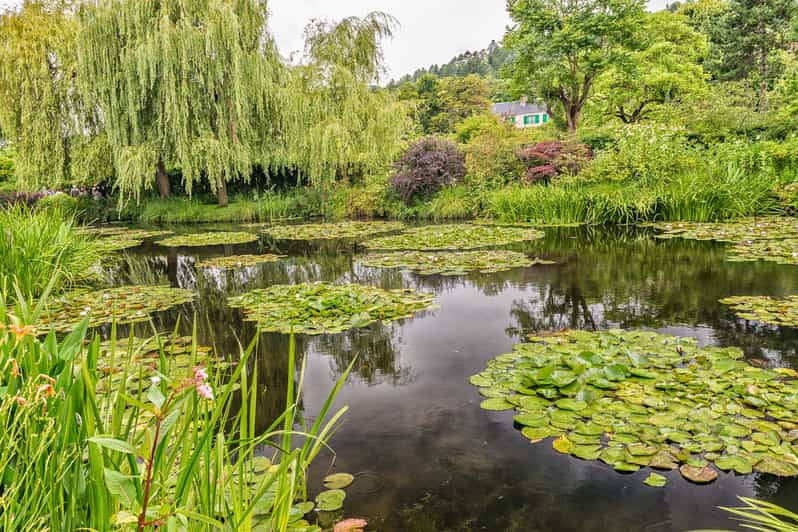 Giverny Garden HalfDay Tour from Paris GetYourGuide