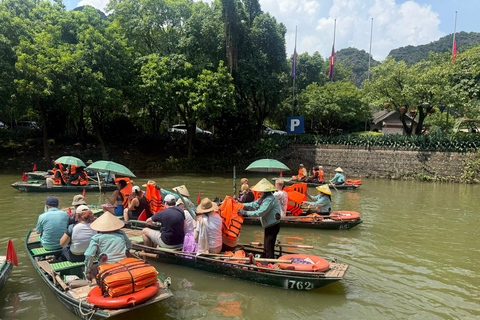 From Hanoi: Ninh Binh & Halong Bay 2-Day Tour with Cruise