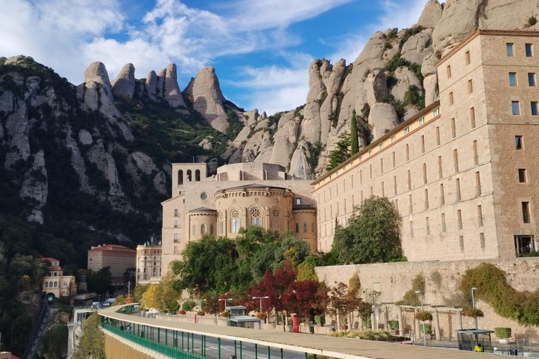 From Barcelona: Montserrat Monastery & Hike with Cable Car