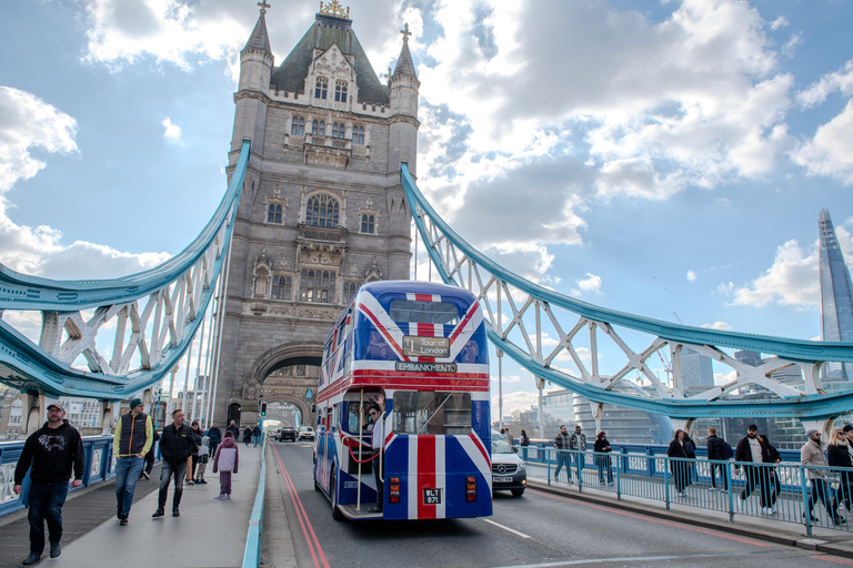 London: Great British Afternoon Tea Bus Tour