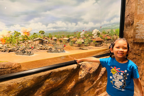 Chiang Rai: 7 Must-See Spots Tickets & Lunch Included Chiang Rai: 7 Must-See Spots Tour with Tickets and Lunch