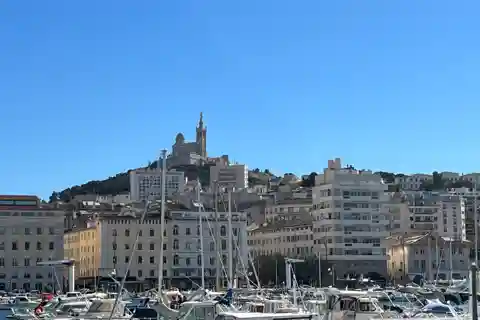 Provenza unica: Marsiglia, Allauch e Cassis in un solo giorno