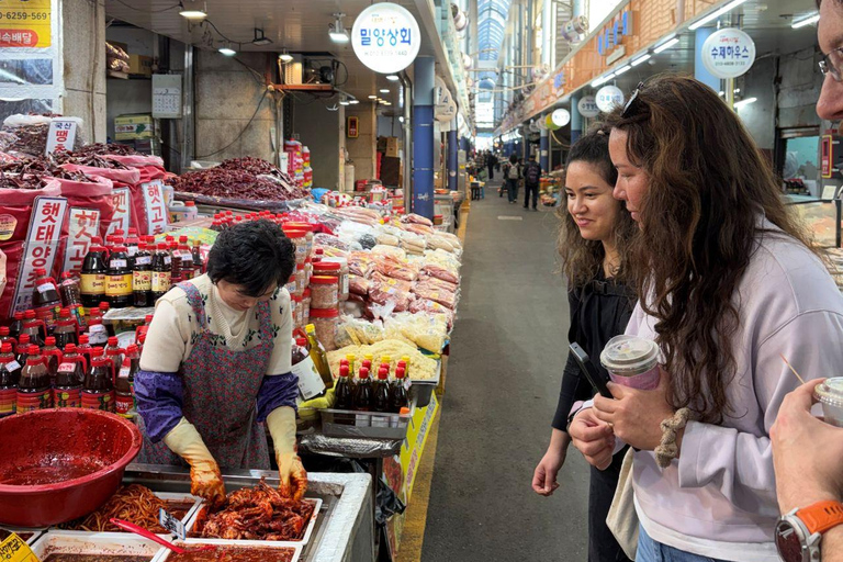 Busan: Market Tour & Hands-on Korean Cooking Class Gimbap & Tteokbokki