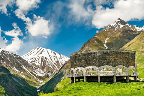 Kutaisi: Kazbegi Day Trip with Wine and Brandy Tasting