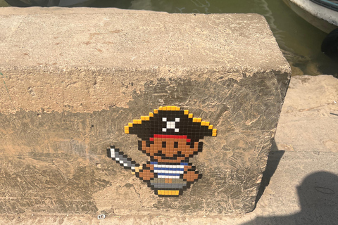 Muscat: Wadi Shab Hike and Bimmah Sinkhole Tour with Lunch Muscat: Wadi Shab Hike and Bimmah Sinkhole Tour with Lunch