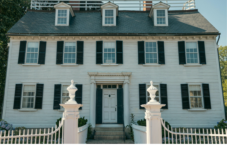 Boston by Train to Salem History Tour: Option to Stay & Play