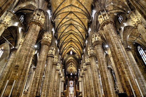 Milan: Guided Cathedral Tour with Rooftop Terraces Access